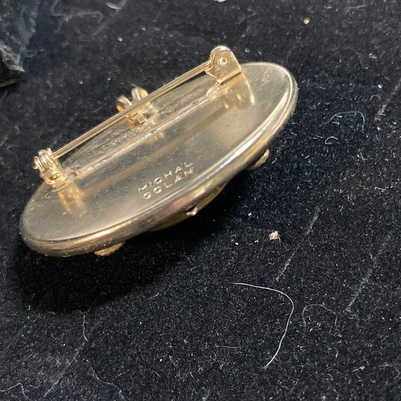 Michael Golan brooch pendant. - Picture 5 of 6